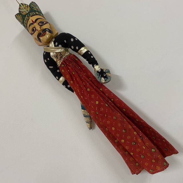 DECOR PUPPET, Indian Man w Green Crown